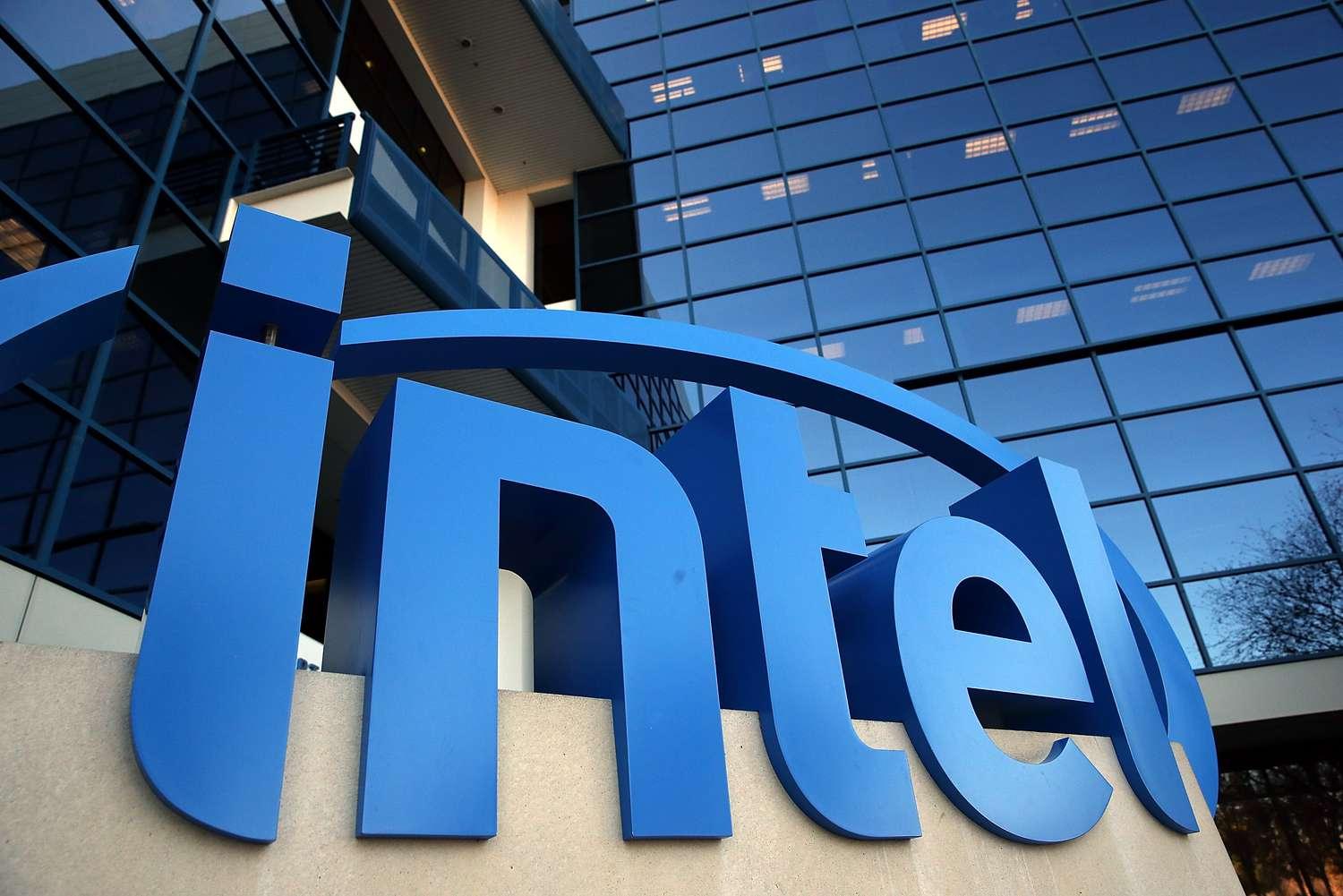 Власти США могут помочь Intel избежать банкротства 